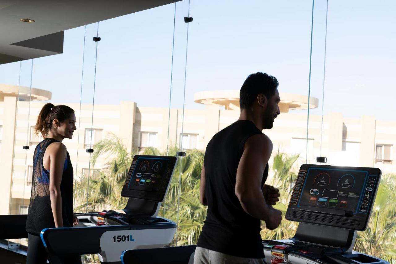 Hotel Grand Ocean El Sokhna à Ain Sukhna Extérieur photo A treadmill with a screen