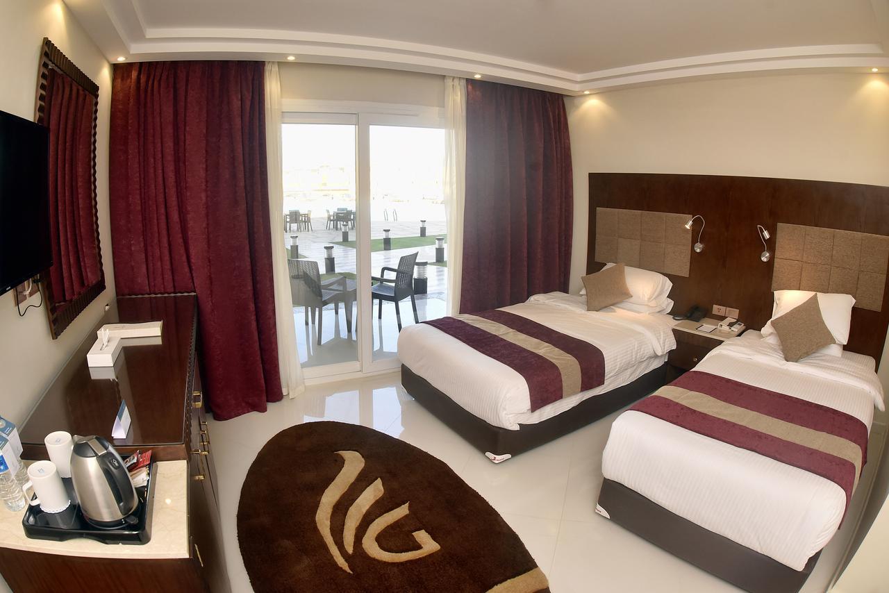 Hotel Grand Ocean El Sokhna à Ain Sukhna Extérieur photo A room at the hotel