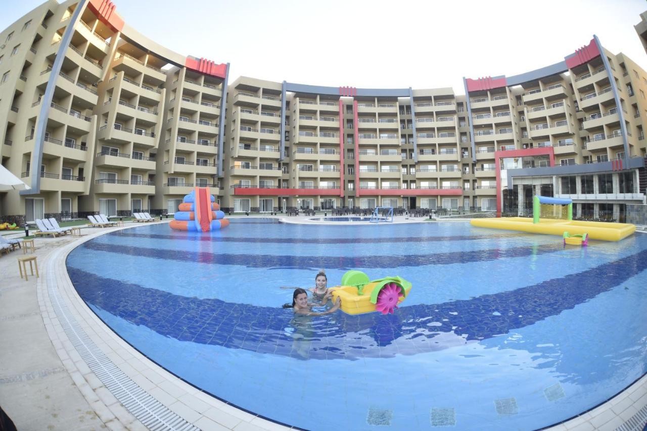 Hotel Grand Ocean El Sokhna à Ain Sukhna Extérieur photo The swimming pool at the hotel